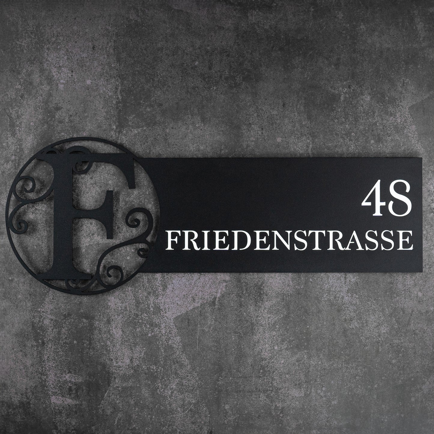 Monogramm Straßenschild aus Stahl