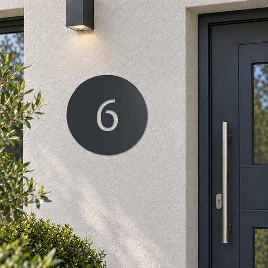 Edelstahl Hausnummernschild personalisiert – Hausnummer im Kreis „6“ neben der Haustür, Edelstahl Anthrazit RAL 7016 · WesterWerk